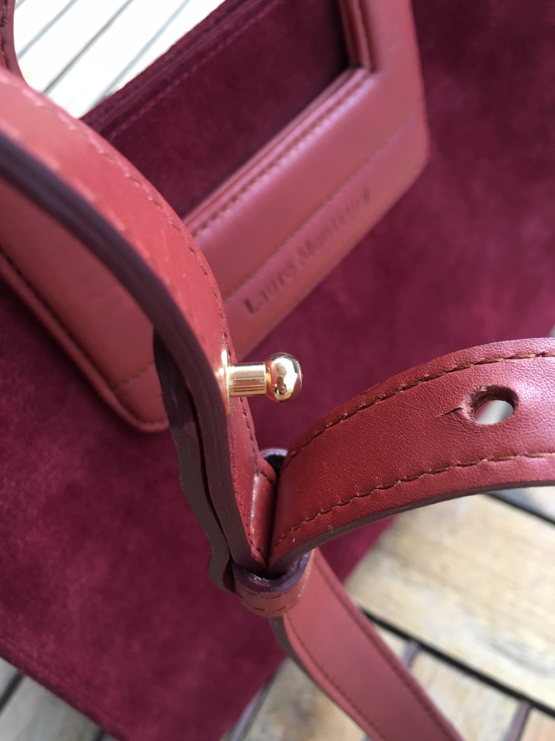 RIVET OR