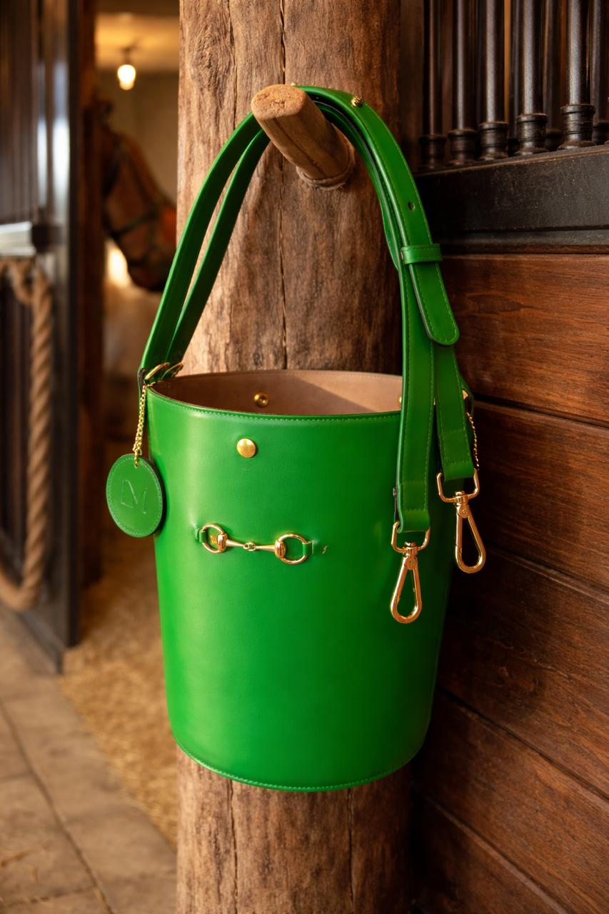 Seau Diane Vert en Cuir Vachette Doublé Daim, Sac Seau Femme Singulier 3